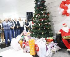 Natal do Palácio das Araucárias arrecada brinquedos para crianças em situação de vulnerabilidade 