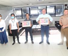 Comunidade chinesa de Curitiba doa máscaras para secretário Ney Leprevost enviar a Polícia Militar 