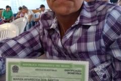 Dona Marisa aos 43 anos faz o primeiro CPF e o primeiro título de eleitor através do Paraná Cidadão