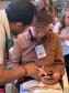 Curso gratuito de smartphone para idosos é sucesso na Paróquia de São Bráz