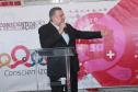 Luciana Massa e Ney Leprevost no Outubro Rosa do Hospital Erasto Gaertner