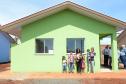 Governo entrega casas populares para famílias de Manoel Ribas