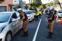 Secretaria de Justiça e Bptran da Polícia Militar realizam blitz educativa na capital paranaense para conscientização sobre violência e abuso contra crianças