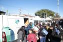 Governo do Estado e Prefeitura de Curitiba levaram feira de serviços ao Parolin