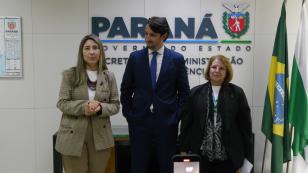 Foto de Representantes da SEAP e SEJU