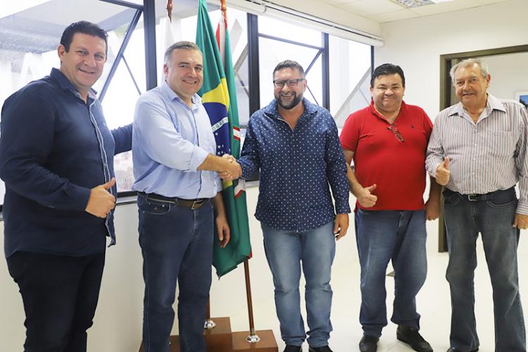 Ney Leprevost determina ações de cidadania em benefício do jovem