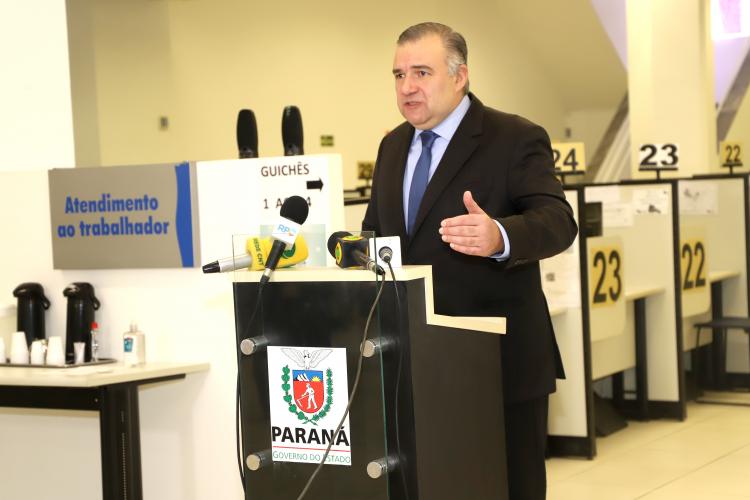 anuncia reabertura dos atendimentos presenciais nas Agências do Trabalhador do Paraná para auxiliar no seguro-desemprego