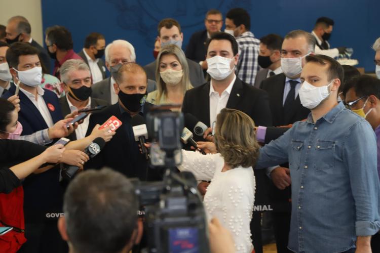 Secretário Ney Leprevost apresenta programas da Secretaria da Justiça, Família e Trabalho ao ministro da Cidadania, Onyx Lorenzoni, durante evento com governador Carlos Massa Ratinho Junior