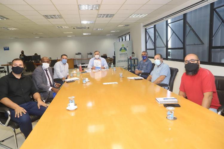 Ney Leprevost recebe comitiva de entidades de saúde ligadas a Igreja Católica e reforça parcerias