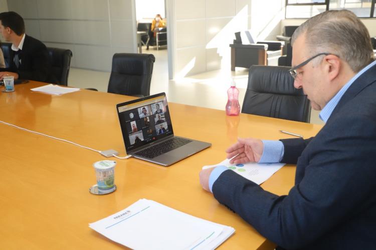 Programa Escola de Formação de Novos Líderes