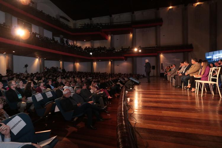 Governo destina R$ 42 milhões para ações voltadas à infância e aos idosos em 383 municípios