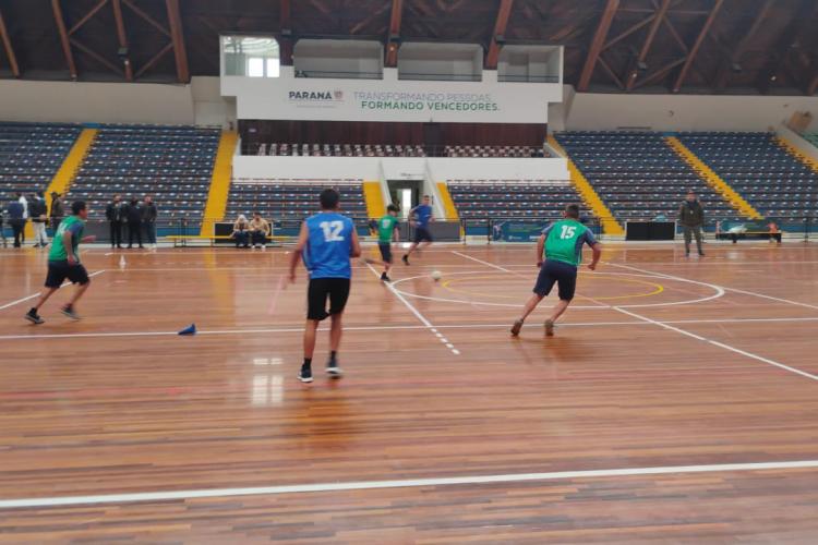 Adolescentes da socioeducação do Paraná participam de torneio de futebol em São Paulo