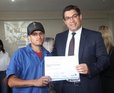 Com turma no Tatuquara Carretas do Conhecimento chegam a 1.100 mil formados na gestão de Ratinho Junior e Ney Leprevost 