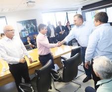 Ratinho Junior, Ney Leprevost e Jorge Lange viabilizam construção de  mais 303 casas para famílias em situação de extrema pobreza