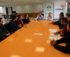 Paraná Cidadão e Feira da Cidadania vão ofertar exames de visão gratuitos para crianças e adolescentes com o Adam Robô