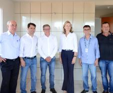 Governo entrega casas populares para famílias de Manoel Ribas