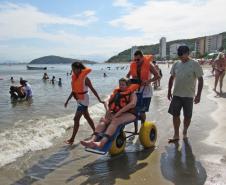 Cadeiras Anfíbias No Litoral do Paraná