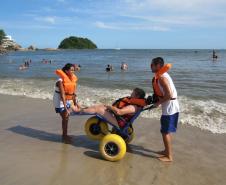 Cadeiras Anfíbias No Litoral do Paraná