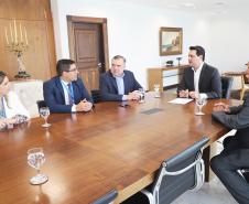 Maior do país, salário mínimo regional entra em vigor no Paraná