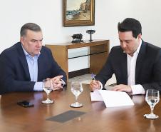 Maior do país, salário mínimo regional entra em vigor no Paraná