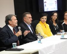 2,1 mil conselheiros tutelares tomam posse em todo o Paraná