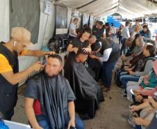 Primeira edição da Feira da Cidadania em 2020 agita população do Pinheirinho com diversos serviços sociais gratuitos