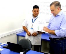 Ney Leprevost participa da aula inaugural da Carreta do Conhecimento, em Santa Felicidade