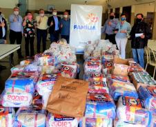 Rede de voluntários “Família Solidária” entrega 4 toneladas de alimentos para taxistas afetados pela pandemia