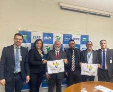 Comitiva paranaense participa de Fórum e Jornada LGBT em Brasília