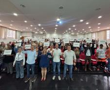 Ciclo do Cuida Paraná em Maringá reúne 128 alunos com migrantes de cinco países