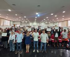 Ciclo do Cuida Paraná em Maringá reúne 128 alunos com migrantes de cinco países