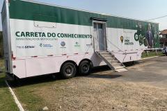 Projeto Carretas do Conhecimento forma 44 alunos da primeira turma no bairro Tatuquara