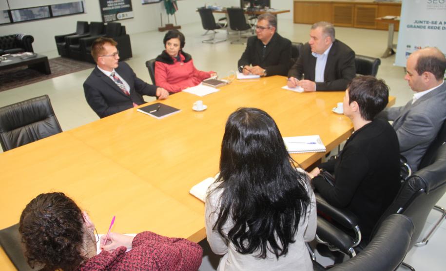 Sejuf e Poder Judiciário vão aumentar rede de acolhimento familiar
