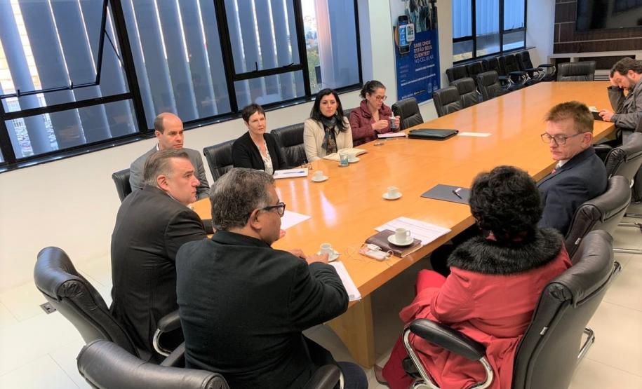 Sejuf e Poder Judiciário vão aumentar rede de acolhimento familiar