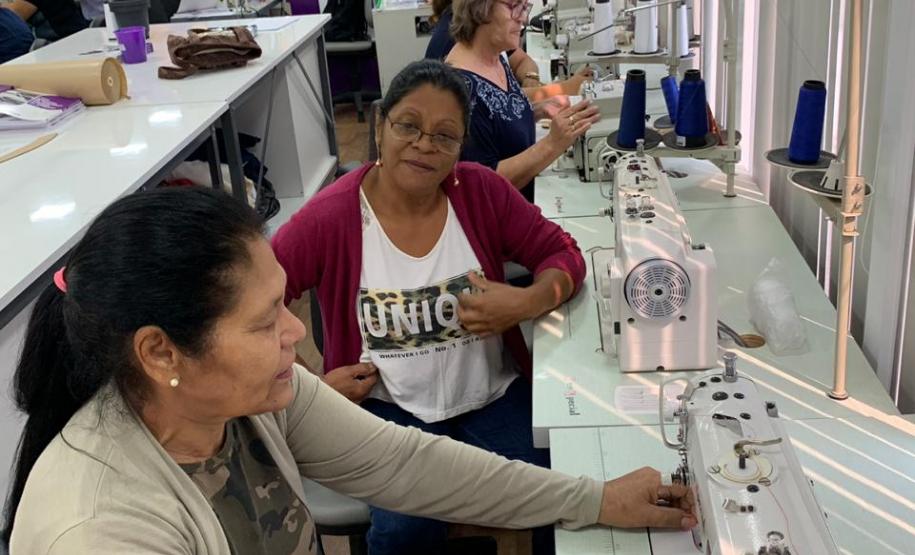 Ney Leprevost leva o programa Carretas do Conhecimento para Foz do Iguaçu