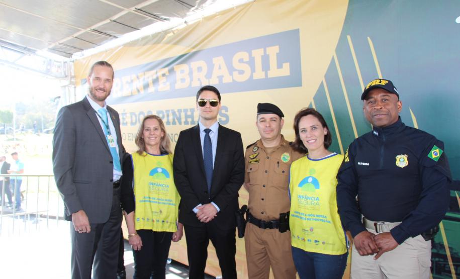 Força-Tarefa Infância Segura realiza ação de conscientização e prevenção em São José dos Pinhais