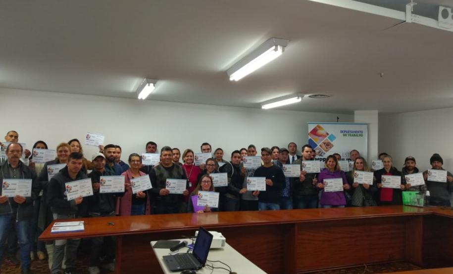 Palestras de empregabilidade são oferecidas na Agência do Trabalhador de Curitiba