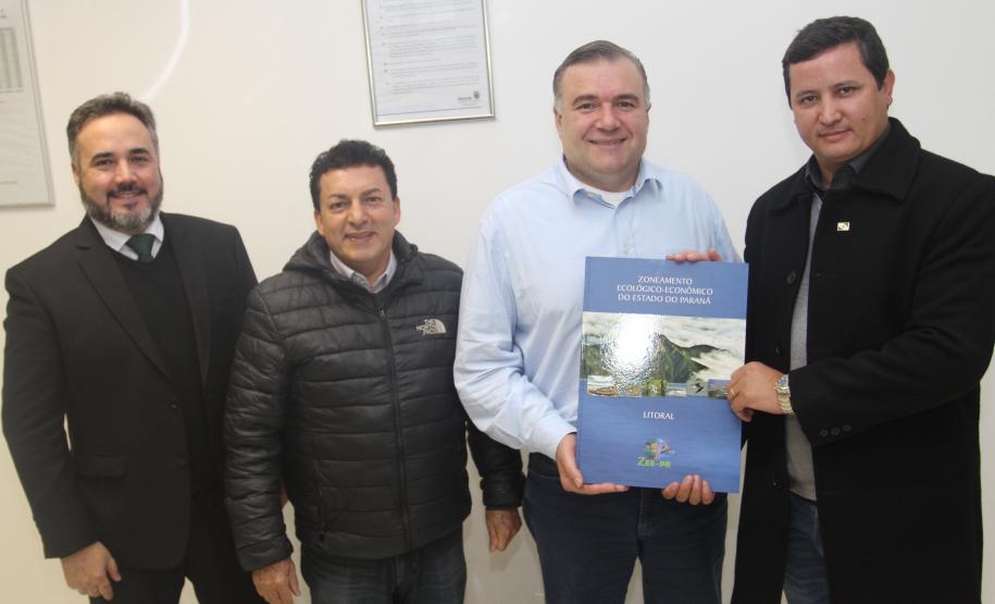 Leprevost recebe dirigentes do ITCG