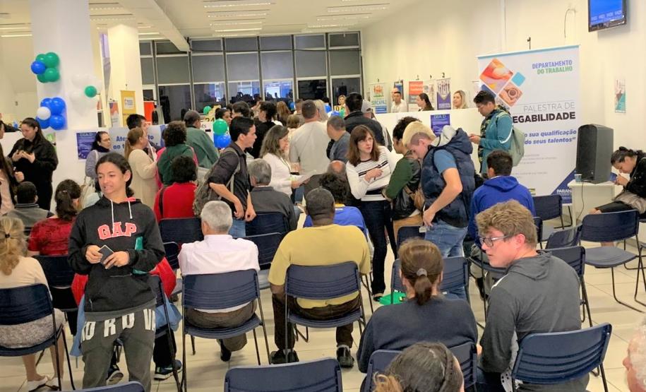 Agência do Trabalhador de Curitiba atende mais de mil pessoas com deficiência no Dia D