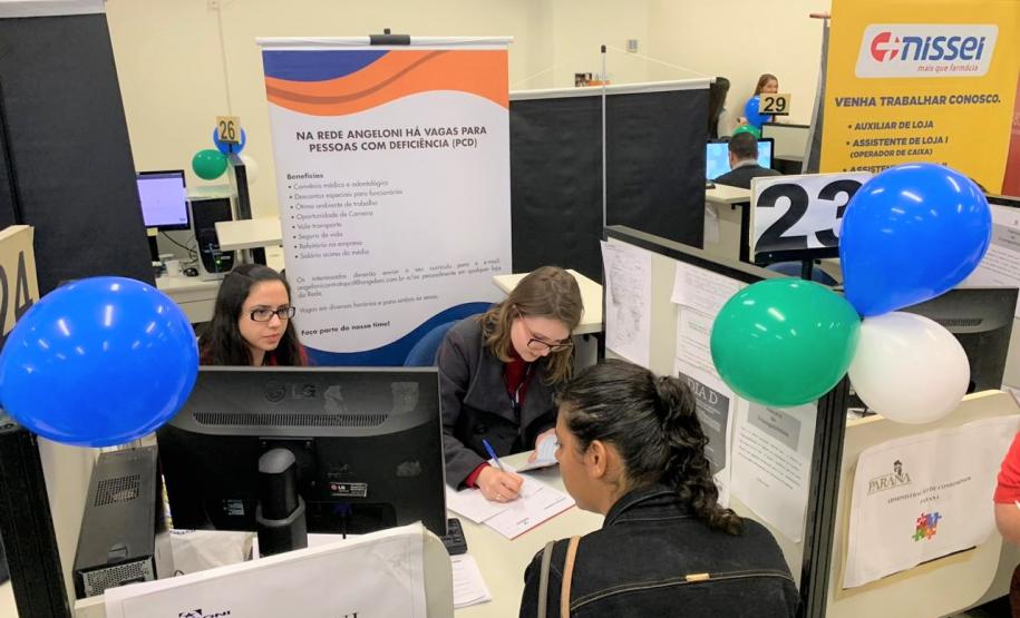 Agência do Trabalhador de Curitiba atende mais de mil pessoas com deficiência no Dia D