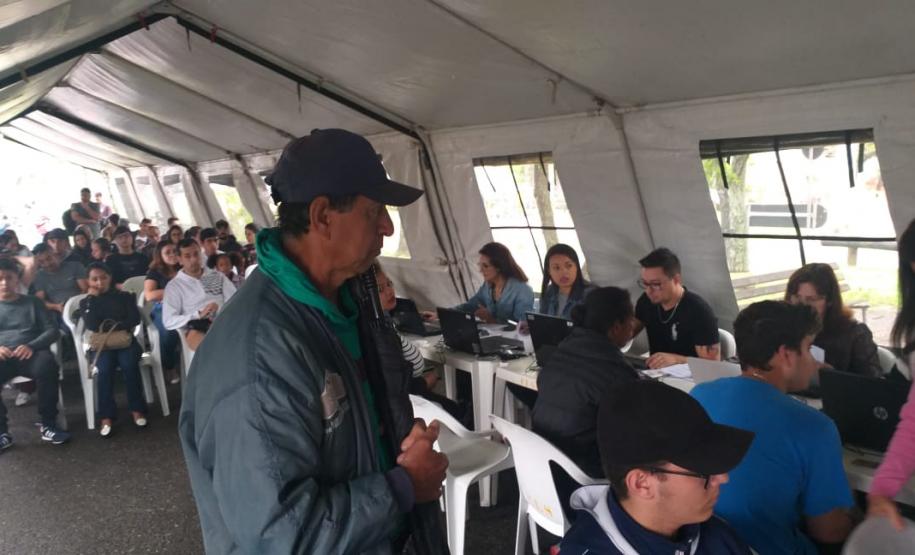 Governo nos Bairros faz mais de 1.000 atendimentos no Sítio Cercado, em Curitiba