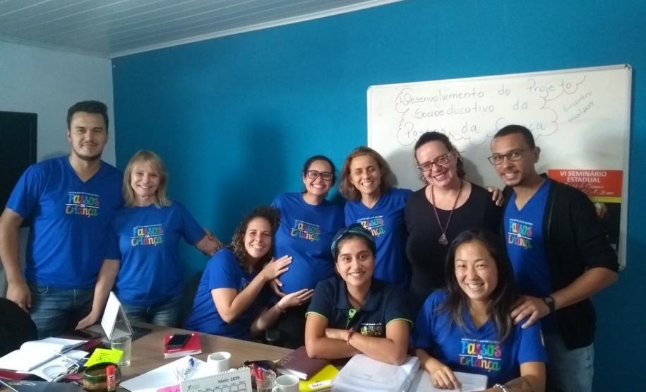 Repasse assinado pelo secretário da Justiça, Família e Trabalho do Governo do Paraná (Sejuf), Ney Leprevost, destina R$ 80.617,00 para a Passos da Criança, uma instituição da localidade que busca promover a colaboração, interação e desenvolvimento mútuo através de vínculos que integram a criança e o adolescente com a família e a comunidade.