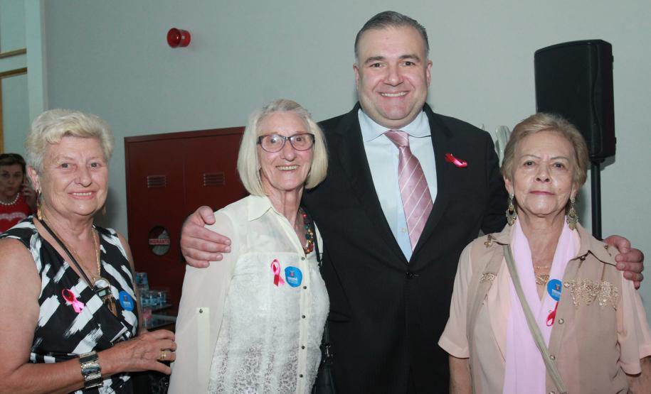 Paraná Rosa leva ações de saúde integral às mulheres