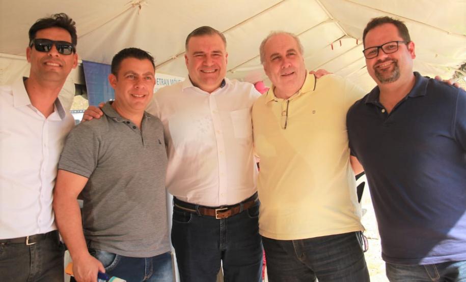 Governo nos Bairros atende moradores do Tatuquara