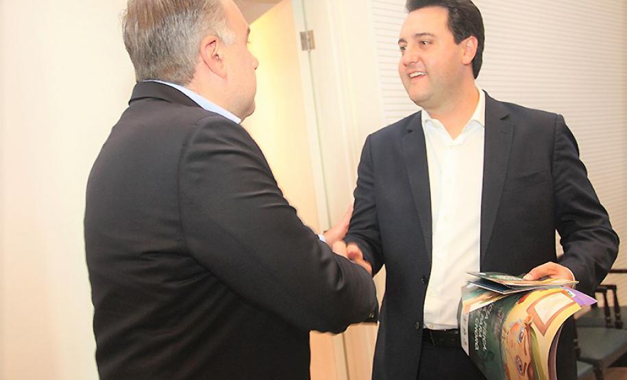 Lançamento Não Engula o Choro