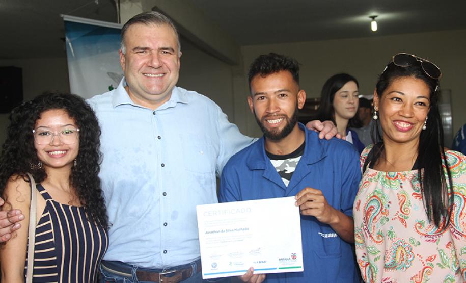 Com turma no Tatuquara Carretas do Conhecimento chegam a 1.100 mil formados na gestão de Ratinho Junior e Ney Leprevost