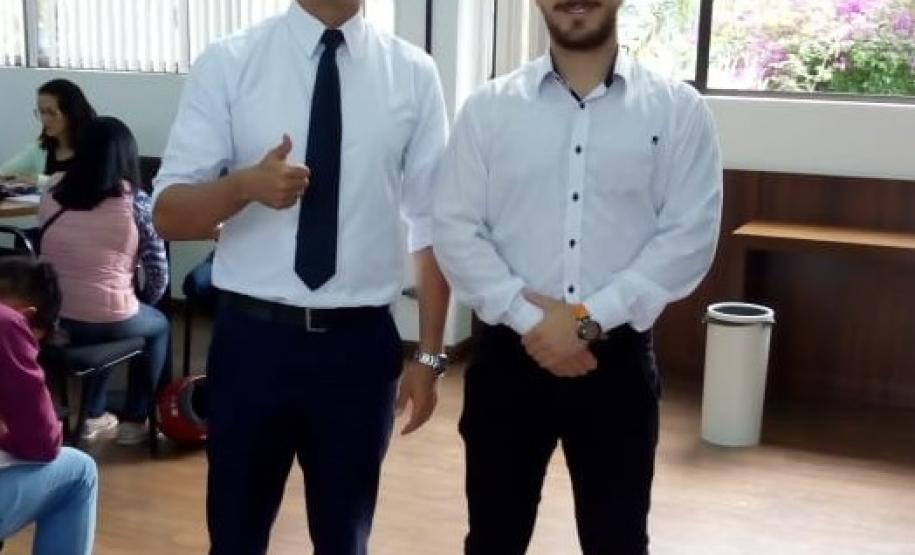 Juventude em Ação encaminha jovens para vagas de emprego e menor aprendiz