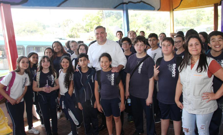 Festa educativa  para mais de 500 pequenos em Curitiba