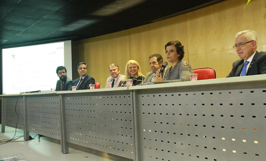 Posse dos conselheiros da sociedade civil no Cedca-PR