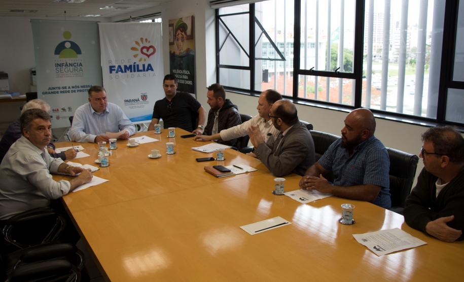 Ney Leprevost e coronel Pancotti recebem representantes dos servidores do Sistema Socioeducativo do Paraná